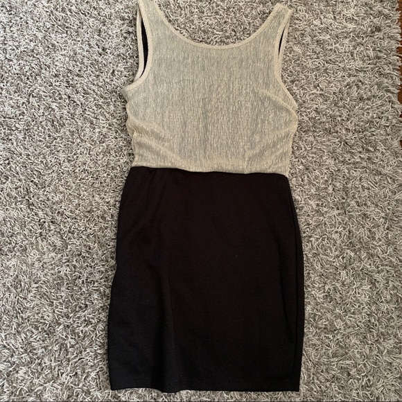 FOR SALE - Metallic dress - Picture 5 of 6